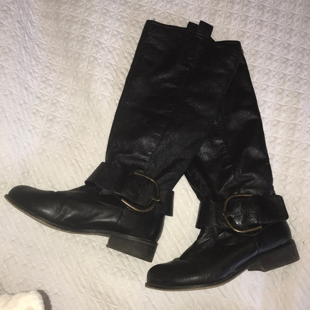Steve Madden black buckle boots